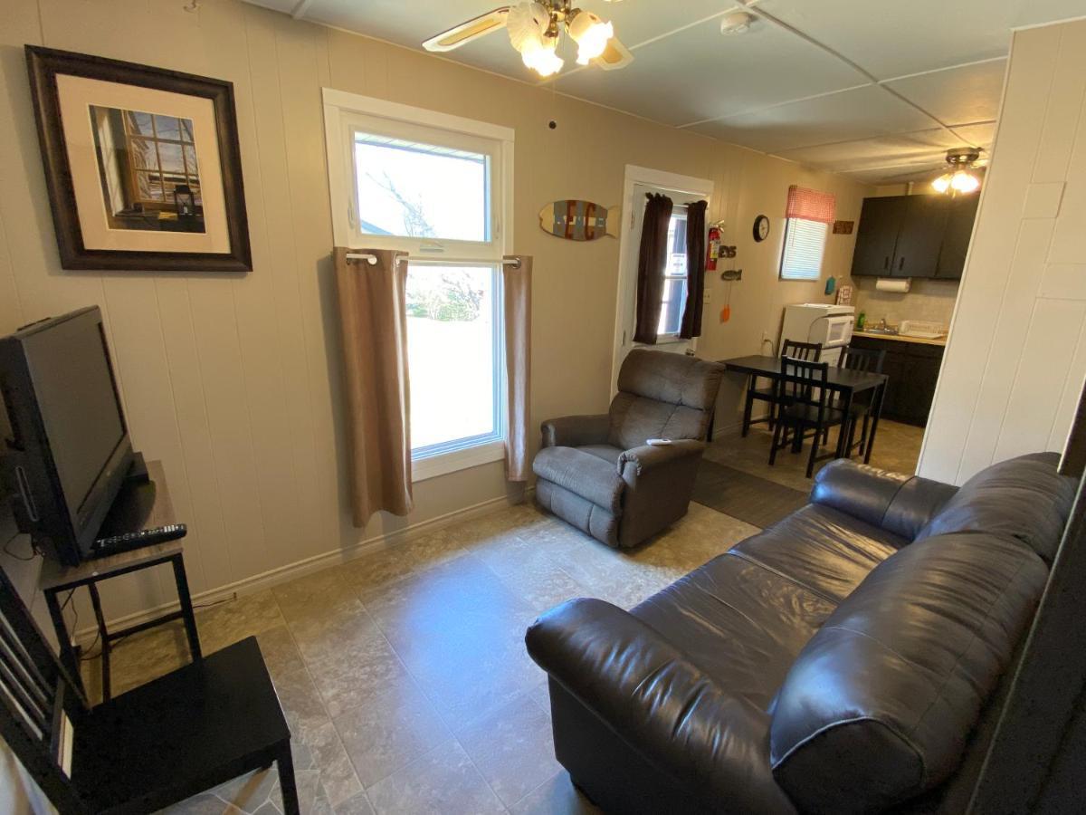 The Maples Cottages In Port Elgin Extérieur photo