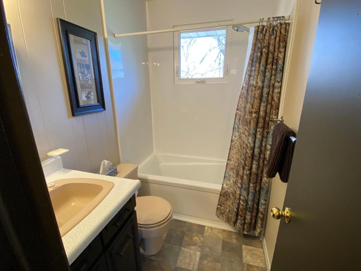 The Maples Cottages In Port Elgin Extérieur photo