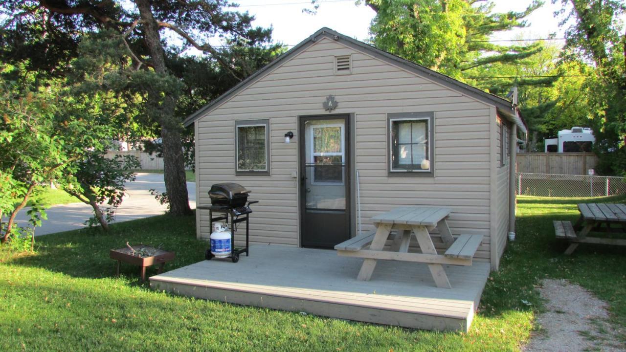 The Maples Cottages In Port Elgin Chambre photo