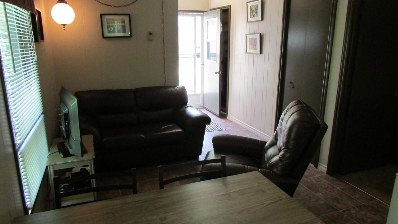 The Maples Cottages In Port Elgin Extérieur photo