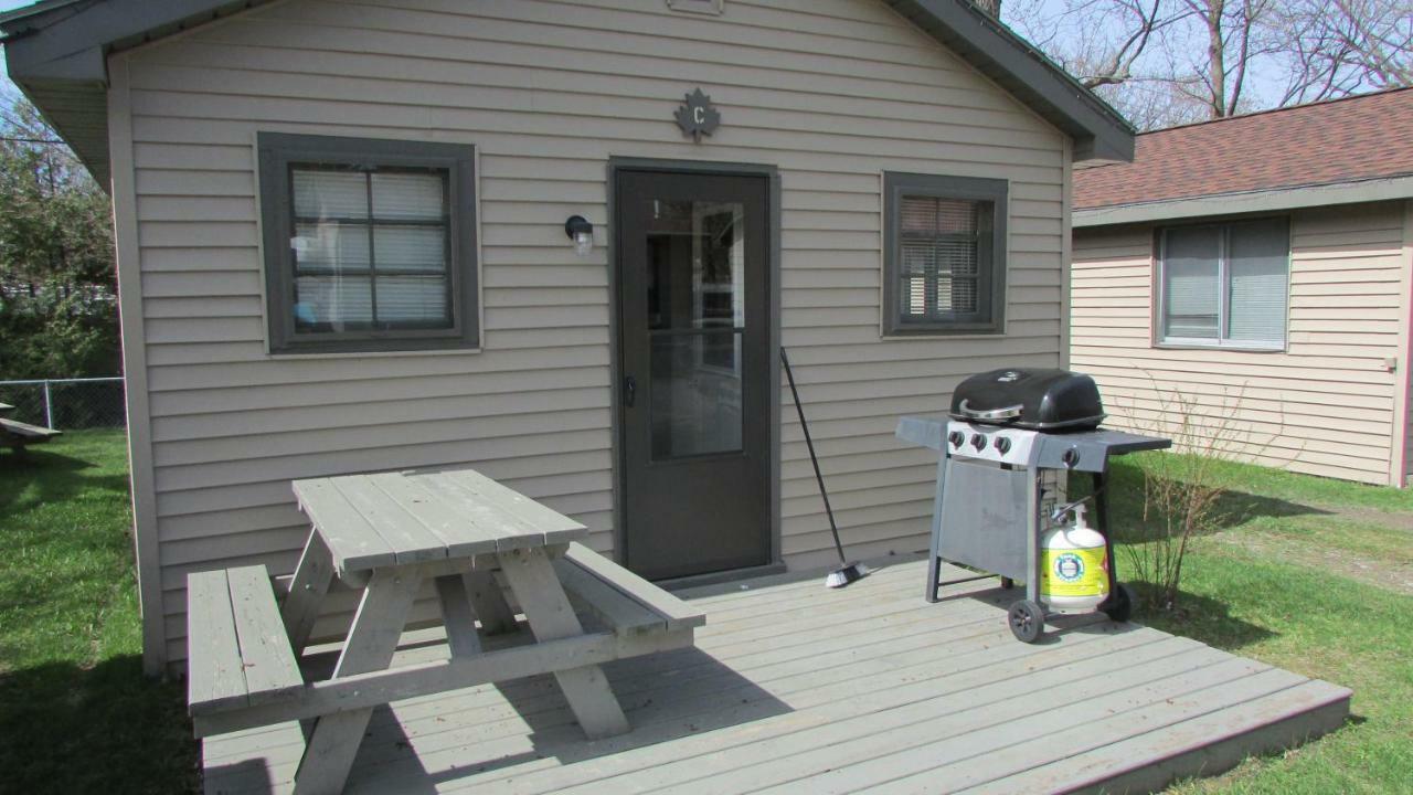 The Maples Cottages In Port Elgin Extérieur photo