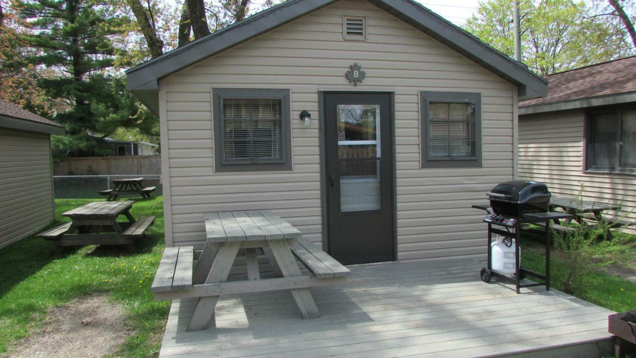 The Maples Cottages In Port Elgin Extérieur photo